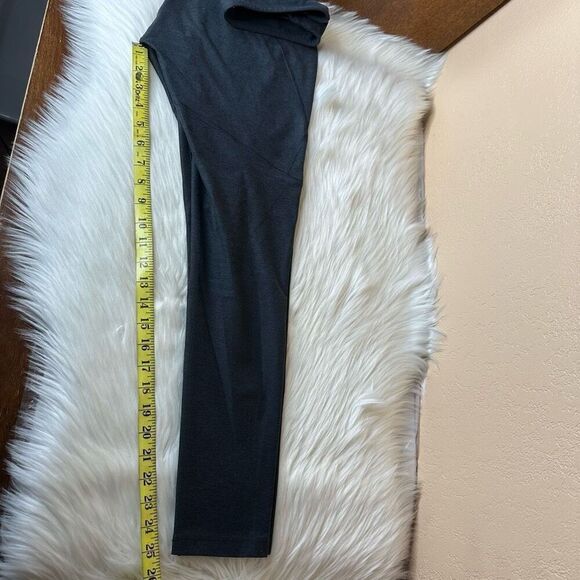 Outdoor Voices Dark Gray Leggings Size Medium - Picture 6 of 9